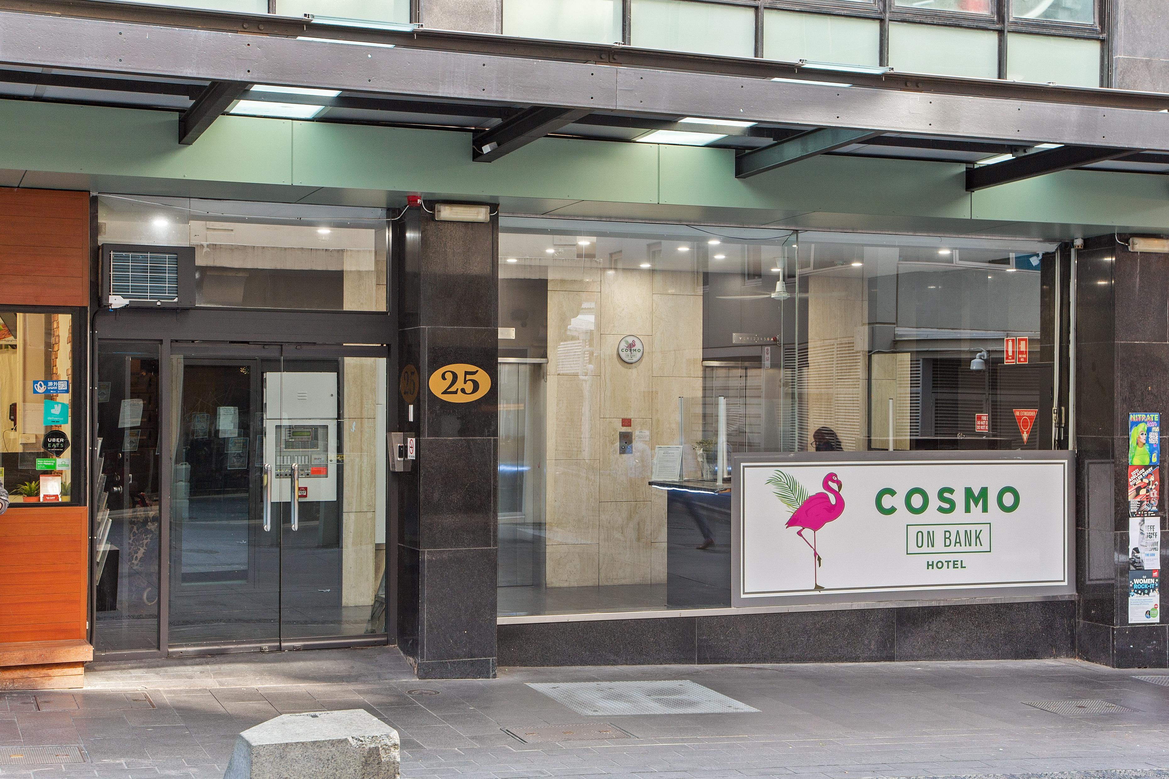Cosmo On Bank Hotel Adelaide Exterior photo